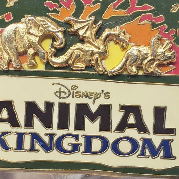 Disney Parks WDW Animal Kingdom Tree of Life 3D Pin 2007 - Picture 2 of 6